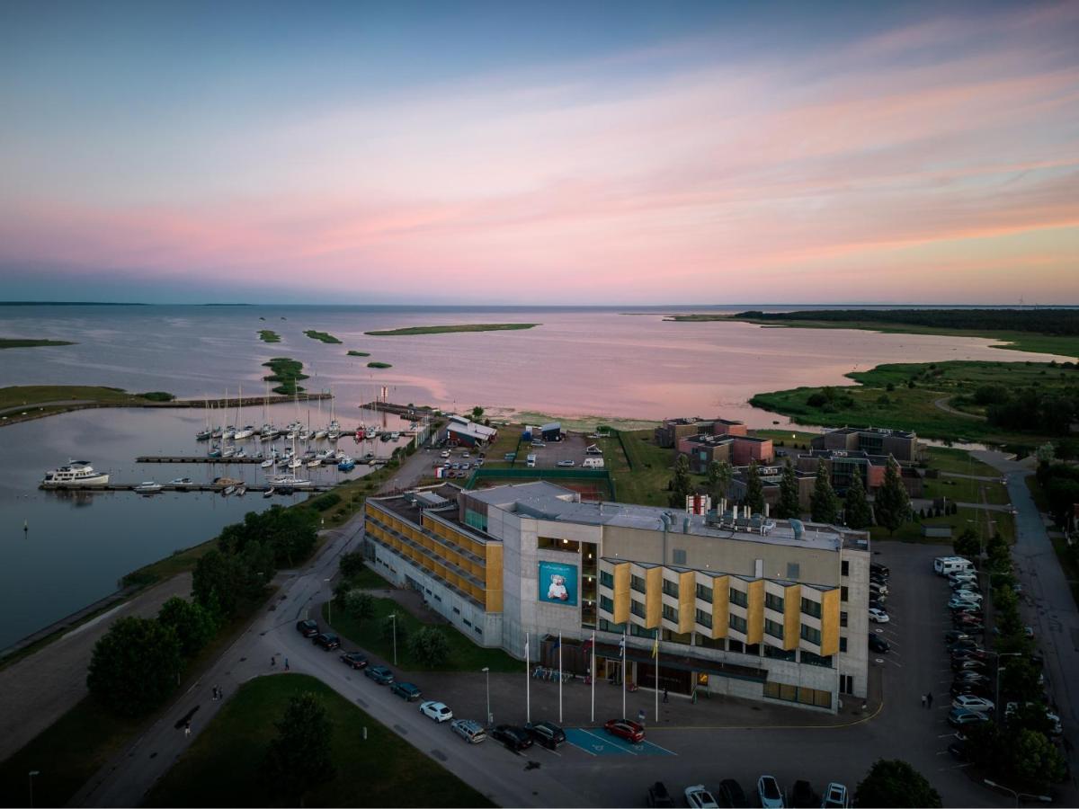 Georg Ots Spa Hotel Kuressaare Exterior foto